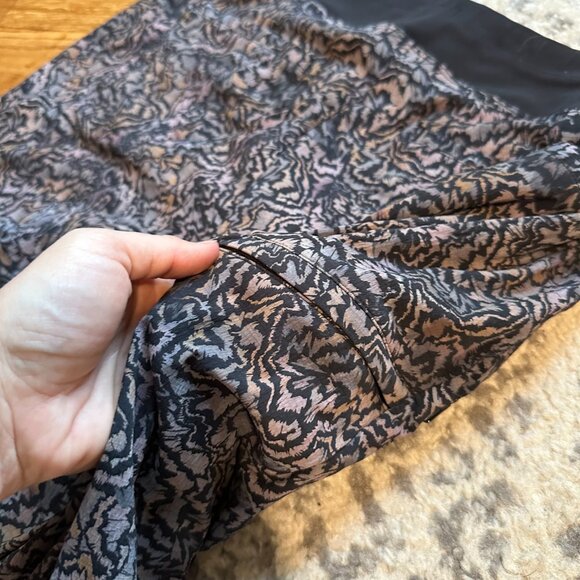 ATHLETA Trekkie North Jogger | size 12 | abstract soft tones - Picture 13 of 15